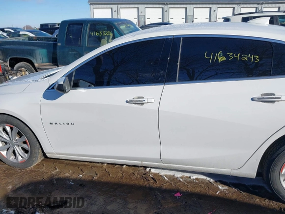 2020 Chevrolet Malibu LT with VIN 1G1ZD5ST8LF080934, listed as a IAAI auction lot 41634243 with 163,669 mi miles and . Bid and sale history available at DreamBid. Image 15.