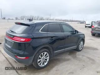 2019 Lincoln MKC Select with VIN 5LMCJ2C99KUL52725, listed as a IAAI auction lot 41512726 with 119,422 mi miles and . Bid and sale history available at DreamBid. Image 4.