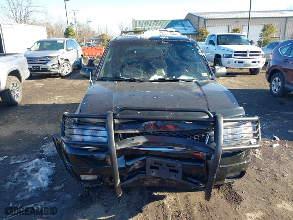 2002 Ford Escape Limited with VIN 1FMCU041X2KC74197, listed as a IAAI auction lot 41363369 with 153,704 mi miles. Bid and sale history available at carsss.com. Image 12.