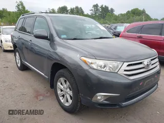2012 Toyota Highlander with VIN 5TDBK3EH9CS124577, listed as a IAAI auction lot 42372878 with 118,362 mi miles and . Bid and sale history available at DreamBid. Image 1.