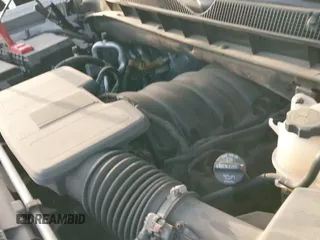 2022 Chevrolet Suburban Premier с VIN 1GNSCFKDXNR180648, выставлен на аукционе IAAI как лот 41853881 с пробегом 73 023 миль миль и . История ставок и продаж доступна на DreamBid. Изображение 19.