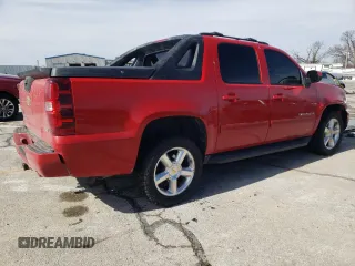 2011 Chevrolet Avalanche LS with VIN 3GNTKEE30BG132642, listed as a Copart auction lot 46403375 with 120,939 mi miles and Clean title. Bid and sale history available at DreamBid. Image 3.