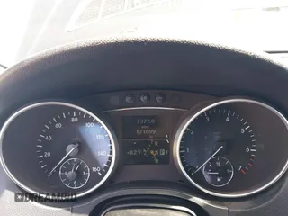 2007 Mercedes-Benz M 350 with VIN 4JGBB86E87A270341, listed as a IAAI auction lot 42148000 with 171,899 mi miles and . Bid and sale history available at DreamBid. Image 7.