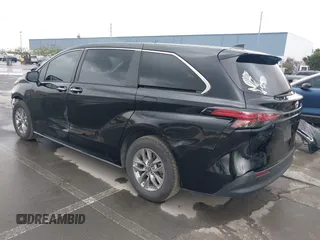 2022 Toyota Sienna XLE with VIN 5TDYRKEC8NS126392, listed as a IAAI auction lot 41912544 with 120,801 mi miles and . Bid and sale history available at DreamBid. Image 3.
