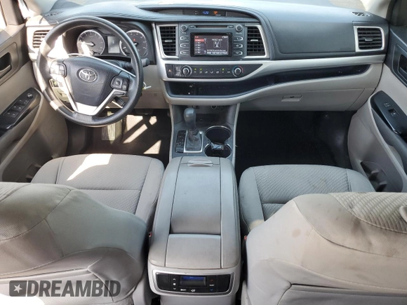 2015 Toyota Highlander LE z VIN 5TDZARFH1FS015053, wystawiony jako Copart lot #58525915 z przebiegiem 182 304 mil mil oraz Szkoda całkowita • Salvage title. Historia ofert i sprzedaży dostępna na DreamBid. Obrazek 8.