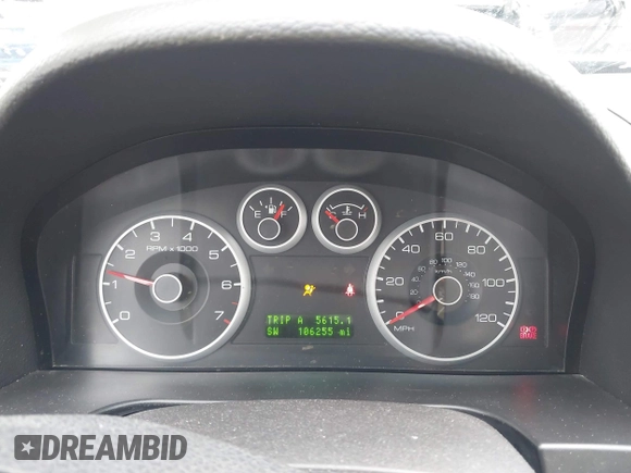 2009 Ford Fusion SEL with VIN 3FAHP08109R102428, listed as a IAAI auction lot 41951682 with 106,255 mi miles. Bid and sale history available at carsss.com. Image 7.