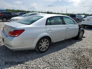 2007 Toyota Avalon XL z VIN 4T1BK36B07U205930, wystawiony jako Copart lot #56550385 z przebiegiem 189 354 mil mil oraz Szkoda całkowita • Salvage title. Historia ofert i sprzedaży dostępna na DreamBid. Obrazek 3.