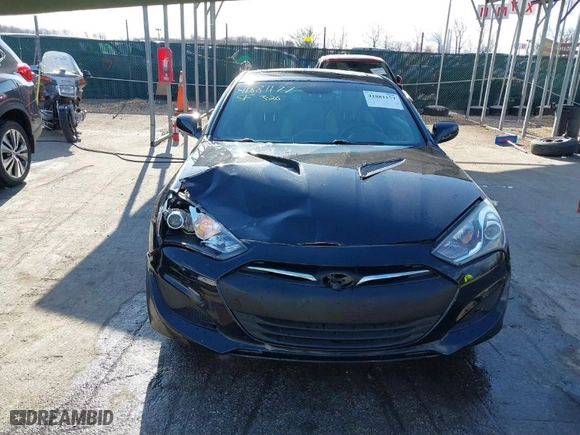 2013 Hyundai Genesis Coupe 2.0T R-Spec with VIN KMHHT6KD8DU107109, listed as a IAAI auction lot 41881177 with 83,774 mi miles. Bid and sale history available at carsss.com. Image 12.