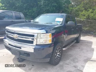 2010 Chevrolet Silverado 1500 LT with VIN 3GCRKSEA1AG223465, listed as a IAAI auction lot 42126593 with 196,338 mi miles and . Bid and sale history available at DreamBid. Image 17.