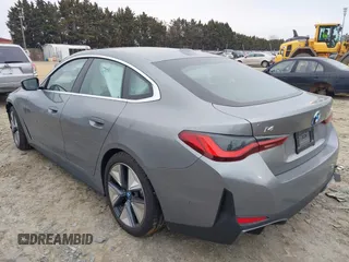2024 BMW i4 eDrive35 z VIN WBY43AW05RFT22034, wystawiony jako IAAI lot #41545162 z przebiegiem 1499 mil mil oraz . Historia ofert i sprzedaży dostępna na DreamBid. Obrazek 3.
