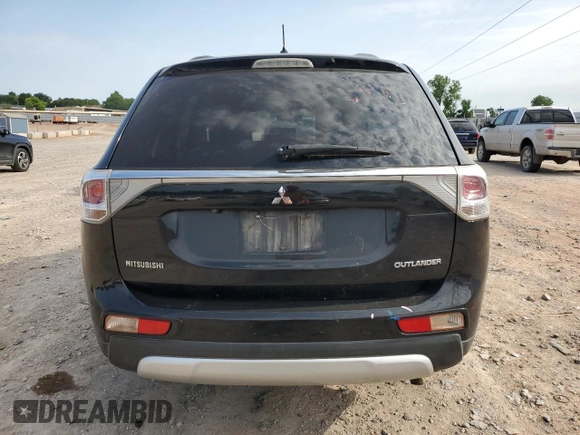 2015 Mitsubishi Outlander SE z VIN JA4AD3A36FZ010050, wystawiony jako Copart lot #56275555 z przebiegiem 171 045 mil mil oraz Szkoda całkowita • Salvage title. Historia ofert i sprzedaży dostępna na DreamBid. Obrazek 6.