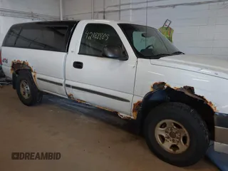 2003 Chevrolet Silverado 1500 LS with VIN 1GCEK14V03Z258627, listed as a IAAI auction lot 42188865 with 199,972 mi miles. Bid and sale history available at carsss.com. Image 6.