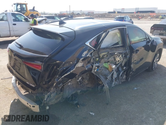 2019 Lexus NX 300 z VIN JTJYARBZ7K2157187, wystawiony jako IAAI lot #41914138 z przebiegiem 81 265 mil mil oraz . Historia ofert i sprzedaży dostępna na DreamBid. Obrazek 4.
