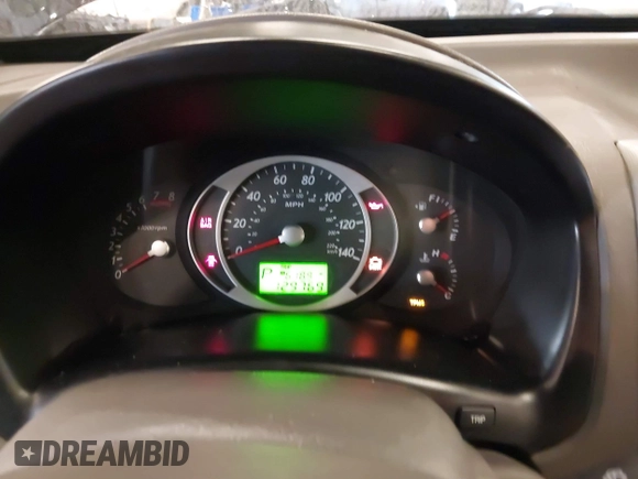 2007 Hyundai Tucson SE with VIN KM8JN72D47U670938, listed as a IAAI auction lot 41620857 with 129,769 mi miles and . Bid and sale history available at DreamBid. Image 7.