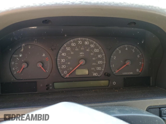 1999 Volvo V70 с VIN YV1LW55A6X2622721, выставлен на аукционе Copart как лот 56419235 с пробегом Не указан миль и Списание • Salvage title. История ставок и продаж доступна на DreamBid. Изображение 9.