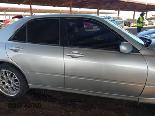 2004 Lexus IS 300/350 with VIN JTHBD192X40083769, listed as a IAAI auction lot 40962806 with Not Provided miles and . Bid and sale history available at carsss.com. Image 13.