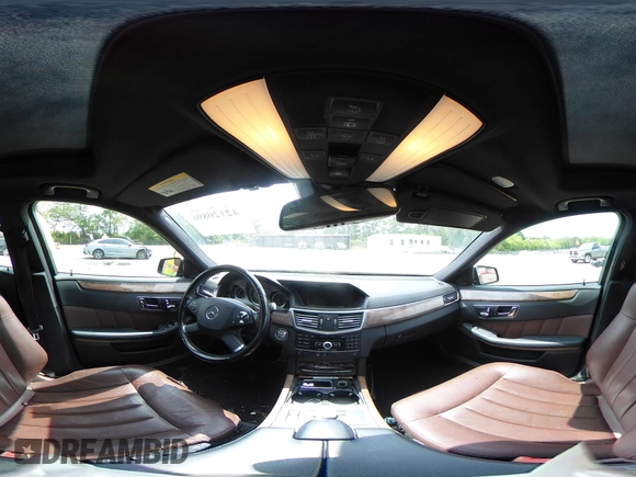 2011 Mercedes-Benz E 350 Luxury z VIN WDDHF8HB0BA269785, wystawiony jako IAAI lot #42120896 z przebiegiem 170 433 mil mil oraz . Historia ofert i sprzedaży dostępna na DreamBid. Obrazek 18.