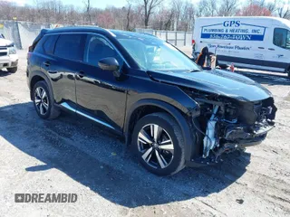 2021 Nissan Rogue Platinum with VIN JN8AT3DD4MW303574, listed as a IAAI auction lot 41868618 with 60,382 mi miles. Bid and sale history available at carsss.com. Image 1.