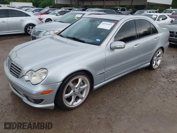 2007 Mercedes-Benz C 230 Sport с VIN WDBRF52H17F923745, выставлен на аукционе IAAI как лот 42195443 с пробегом 163 999 миль миль и . История ставок и продаж доступна на DreamBid. Изображение 2.
