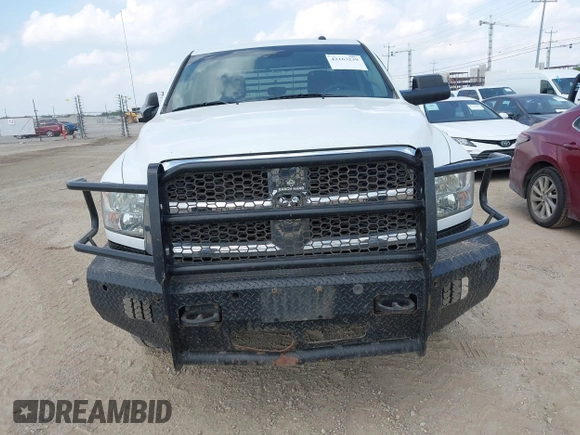 2018 Ram 2500 Tradesman with VIN 3C6UR5HJ0JG150860, listed as a IAAI auction lot 42163239 with 226,893 mi miles. Bid and sale history available at carsss.com. Image 12.
