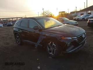 2024 Hyundai Tucson SEL z VIN 5NMJFCDE4RH358449, wystawiony jako IAAI lot #41779958 z przebiegiem 19 001 mil mil oraz . Historia ofert i sprzedaży dostępna na DreamBid. Obrazek 1.