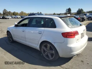 2013 Audi A3 Premium Plus z VIN WAUKJAFMXDA020159, wystawiony jako Copart lot #75719724 z przebiegiem 92 334 mil mil oraz Szkoda całkowita • Salvage title. Historia ofert i sprzedaży dostępna na DreamBid. Obrazek 2.