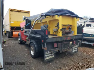 2021 Ford F-550 XL with VIN 1FDUF5HT5MDA10111, listed as a Copart auction lot 87877275 with 36,100 mi miles and Salvage Title. Bid and sale history available at carsss.com. Image 2.