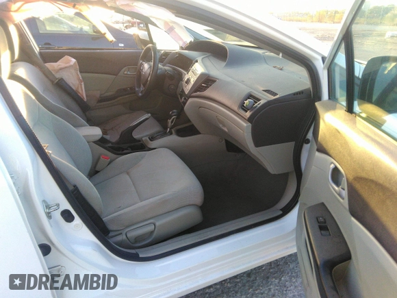 2012 Honda Civic LX z VIN 19XFB2F50CE378012, wystawiony jako IAAI lot #37710006 z przebiegiem Nie podano mil oraz . Historia ofert i sprzedaży dostępna na DreamBid. Obrazek 5.