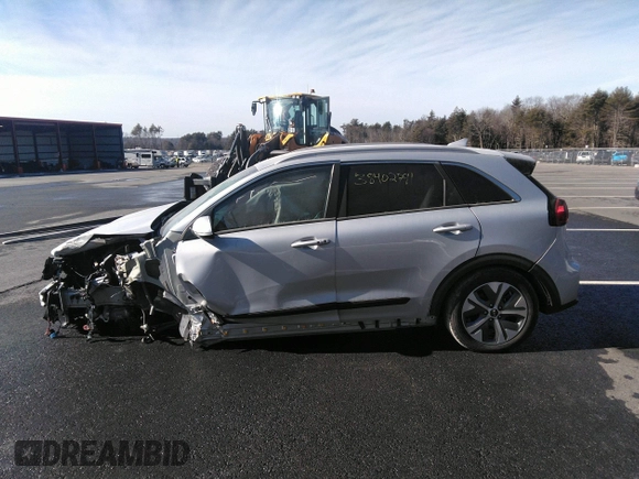 2020 Kia Niro EX with VIN KNDCC3LG1L5076154, listed as a IAAI auction lot 38402791 with Not Provided miles and . Bid and sale history available at DreamBid. Image 13.