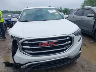 2020 GMC Terrain SLT с VIN 3GKALPEV7LL222281, выставлен на аукционе IAAI как лот 42441602 с пробегом 120 622 миль миль и . История ставок и продаж доступна на DreamBid. Изображение 12.