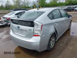2010 Toyota Prius II with VIN JTDKN3DU1A0014404, listed as a IAAI auction lot 42118661 with 219,306 mi miles. Bid and sale history available at carsss.com. Image 4.