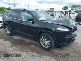 2017 Jeep Cherokee Limited z VIN 1C4PJMDS4HD223760, wystawiony jako IAAI lot #42300398 z przebiegiem 85 981 mil mil oraz . Historia ofert i sprzedaży dostępna na DreamBid. Obrazek 1.