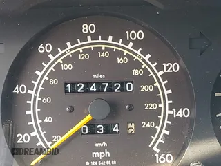 1987 Mercedes-Benz 300 with VIN WDBEA30D8HA397811, listed as a IAAI auction lot 41868336 with 124,720 mi miles. Bid and sale history available at carsss.com. Image 16.