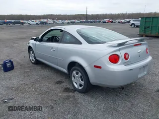 2007 Chevrolet Cobalt LT z VIN 1G1AL15F977309801, wystawiony jako IAAI lot #41922072 z przebiegiem 84 051 mil mil oraz . Historia ofert i sprzedaży dostępna na DreamBid. Obrazek 3.