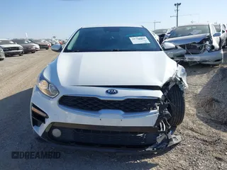 2020 Kia Forte LXS z VIN 3KPF24AD8LE151323, wystawiony jako IAAI lot #41769008 z przebiegiem 137 464 mil mil oraz . Historia ofert i sprzedaży dostępna na DreamBid. Obrazek 13.