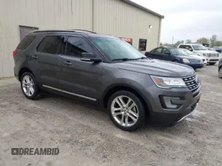 2016 Ford Explorer XLT with VIN 1FM5K7D88GGC38524, listed as a IAAI auction lot 41932273 with 147,624 mi miles. Bid and sale history available at carsss.com. Image 1.