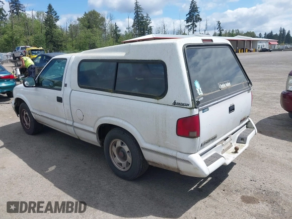 1997 GMC Sonoma z VIN 1GTCS1443VK511286, wystawiony jako IAAI lot #42236026 z przebiegiem 154 768 mil mil oraz . Historia ofert i sprzedaży dostępna na DreamBid. Obrazek 3.