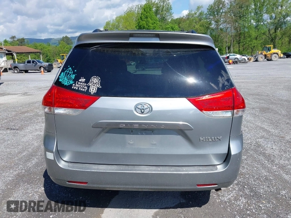 2011 Toyota Sienna LE AAS with VIN 5TDKK3DC2BS175598, listed as a IAAI auction lot 42186153 with 169,267 mi miles. Bid and sale history available at carsss.com. Image 17.