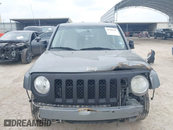 2014 Jeep Patriot Latitude with VIN 1C4NJPFAXED507693, listed as a IAAI auction lot 41701193 with 104,130 mi miles and . Bid and sale history available at DreamBid. Image 12.