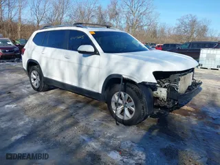 2018 Volkswagen Atlas 3.6L V6 SEL with VIN 1V2MR2CA1JC555173, listed as a IAAI auction lot 41411225 with 101,595 mi miles. Bid and sale history available at carsss.com. Image 1.