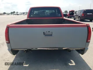 1998 Chevrolet Silverado 1500 with VIN 2GCEC19M8W1262449, listed as a Copart auction lot 67150574 with 167,907 mi miles and Salvage Title. Bid and sale history available at DreamBid. Image 6.