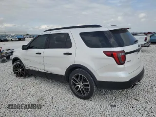 2017 Ford Explorer Sport z VIN 1FM5K8GT2HGC53978, wystawiony jako Copart lot #53263645 z przebiegiem 133 881 mil mil oraz Szkoda całkowita • Salvage title. Historia ofert i sprzedaży dostępna na DreamBid. Obrazek 2.