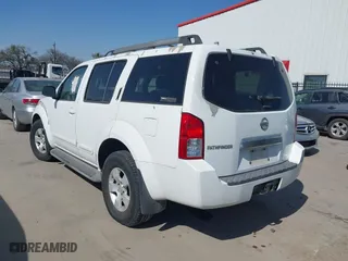 2005 Nissan Pathfinder SE with VIN 5N1AR18U35C771657, listed as a IAAI auction lot 41793114 with 181,777 mi miles. Bid and sale history available at carsss.com. Image 3.
