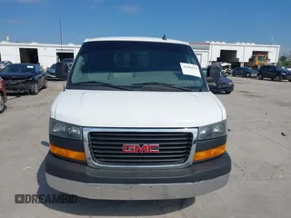 2022 GMC Savana Cargo Van with VIN 1GTW7AFP6N1220762, listed as a IAAI auction lot 41596612 with 23,305 mi miles. Bid and sale history available at carsss.com. Image 12.