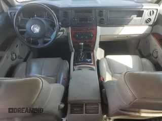 2007 Jeep Commander Limited z VIN 1J8HG58P27C702528, wystawiony jako Copart lot #71093934 z przebiegiem 167 950 mil mil oraz Czysty tytuł • Clean title. Historia ofert i sprzedaży dostępna na DreamBid. Obrazek 8.