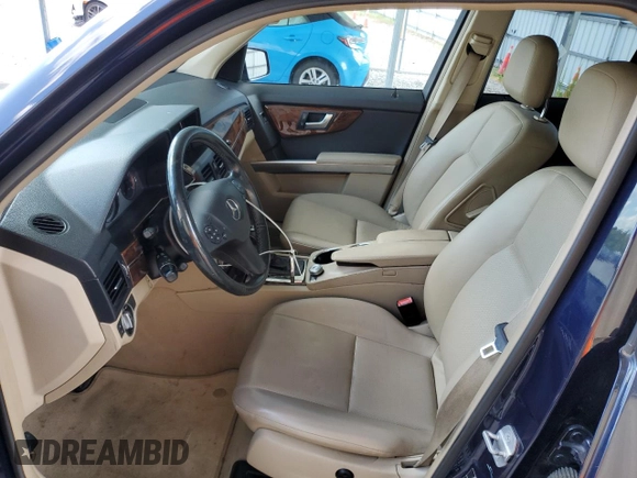 2012 Mercedes-Benz GLK 350 with VIN WDCGG8HB5CF772195, listed as a Copart auction lot 68987184 with 137,441 mi miles and Salvage Title. Bid and sale history available at DreamBid. Image 7.