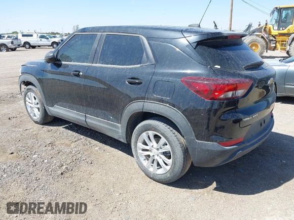 2021 Chevrolet TrailBlazer LS with VIN KL79MMS25MB171335, listed as a IAAI auction lot 42160839 with 5,033 mi miles. Bid and sale history available at carsss.com. Image 3.