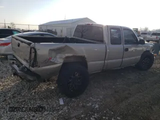 2005 Chevrolet Silverado 1500 with VIN 1GCEK19VX5E165469, listed as a Copart auction lot 82807934 with 187,984 mi miles and Salvage Title. Bid and sale history available at carsss.com. Image 3.