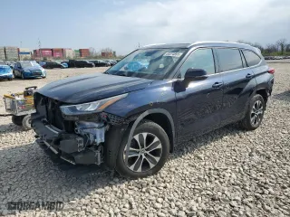 2020 Toyota Highlander XLE with VIN 5TDGZRBH1LS003373, listed as a Copart auction lot 53374895 with 42,994 mi miles and Salvage Title. Bid and sale history available at carsss.com. Image 1.