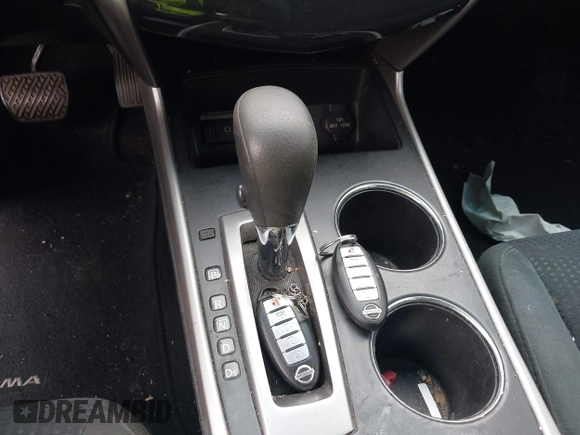 2015 Nissan Altima SV z VIN 1N4AL3AP6FC277466, wystawiony jako IAAI lot #42042276 z przebiegiem 118 806 mil mil oraz . Historia ofert i sprzedaży dostępna na DreamBid. Obrazek 11.